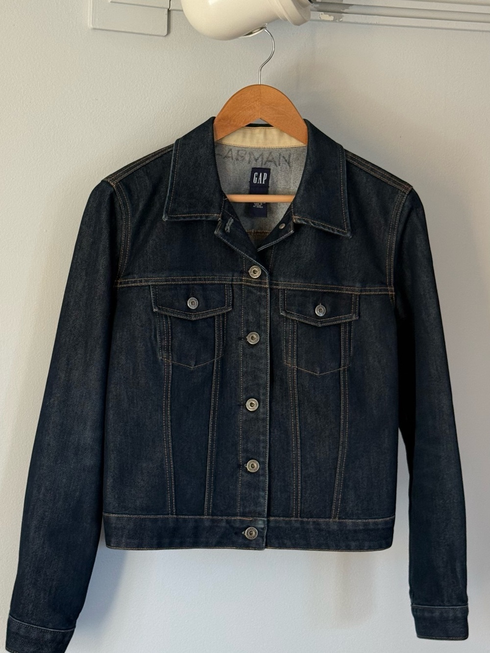 Fall 2000 GAP Women's Dark Wash Denim Jacket